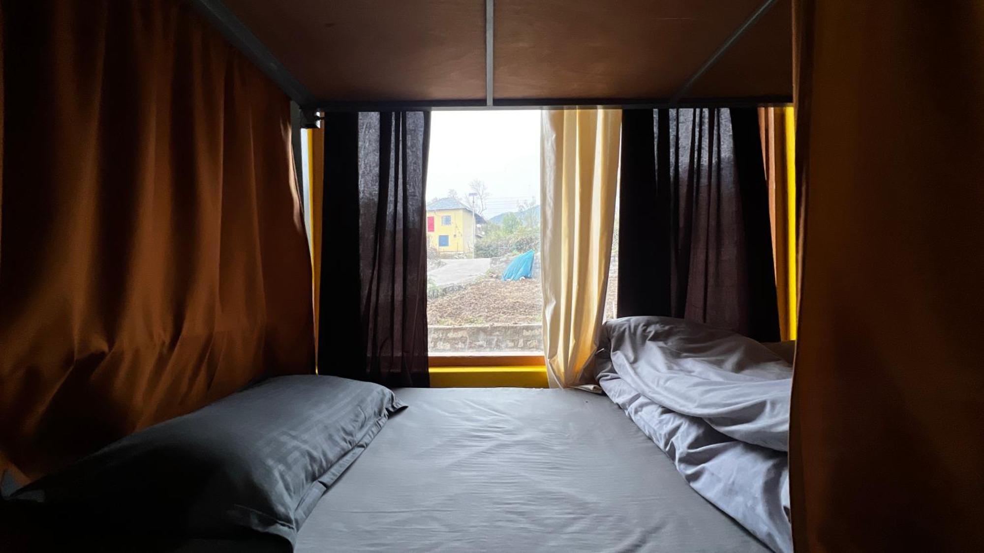 Flyscape Hostel Bir  Room photo